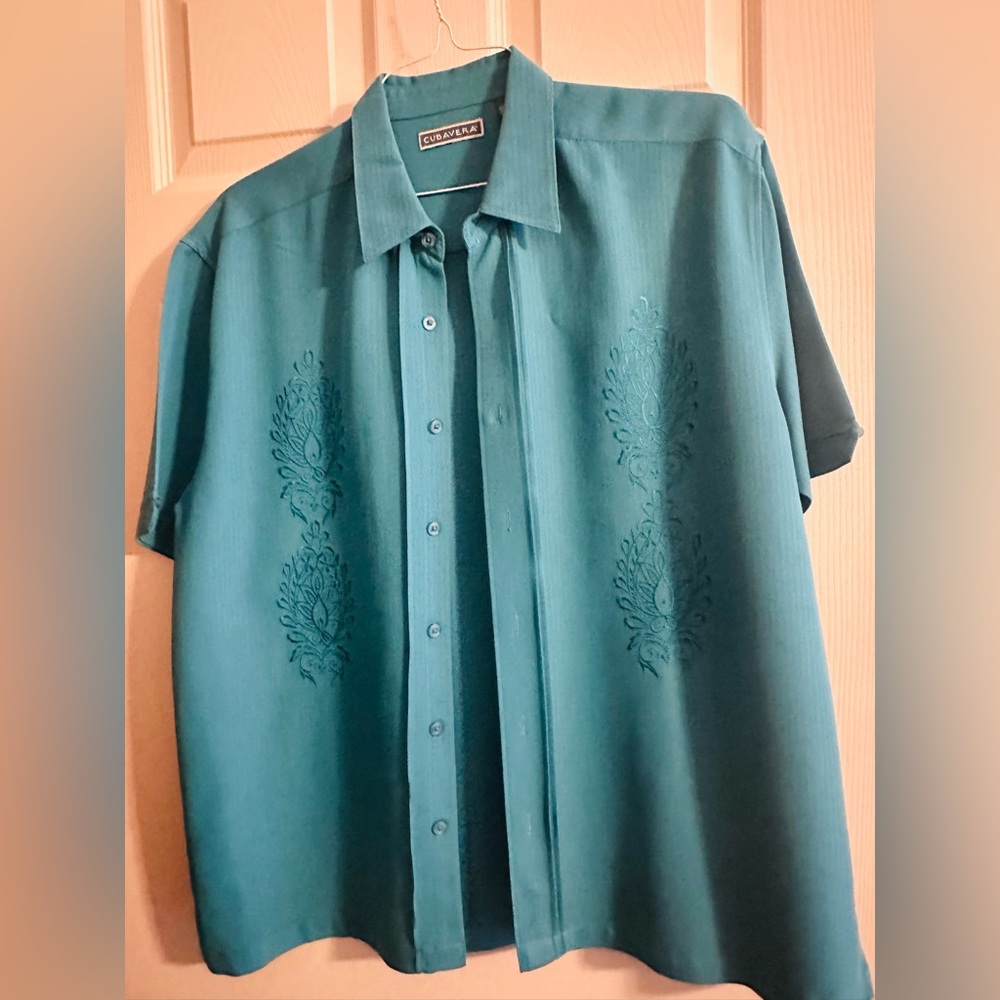 DESIGNER CUBAVERA SHORT SLEEVE SHIRT in Gorgeous Aqua Teal Green/blue! Size L